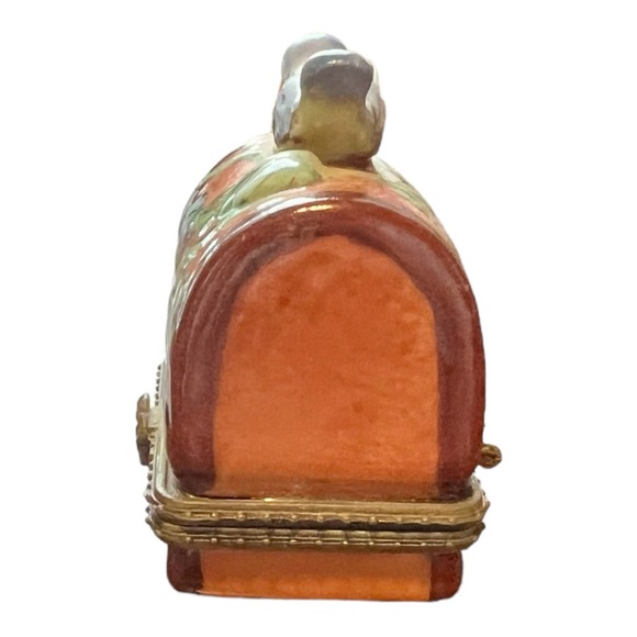 Porcelain hinged trinket box - Picture 5 of 7